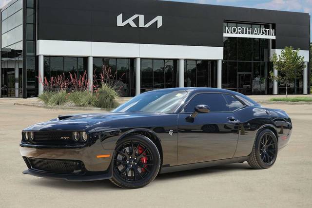 2016 Dodge Challenger SRT Hellcat RWD photo