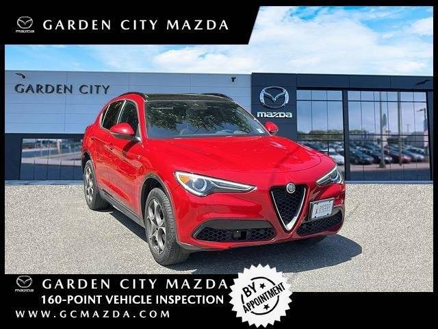 2022 Alfa Romeo Stelvio Ti AWD photo