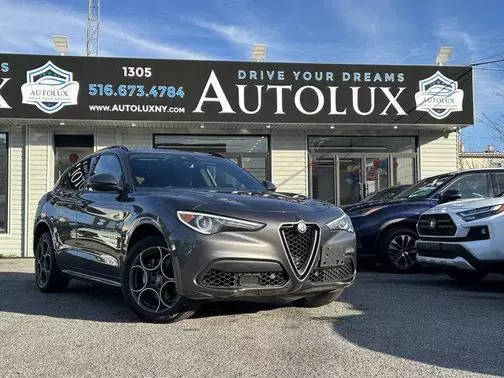 2022 Alfa Romeo Stelvio Ti AWD photo