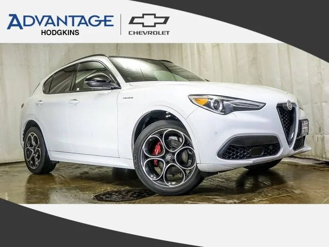 2022 Alfa Romeo Stelvio Veloce AWD photo