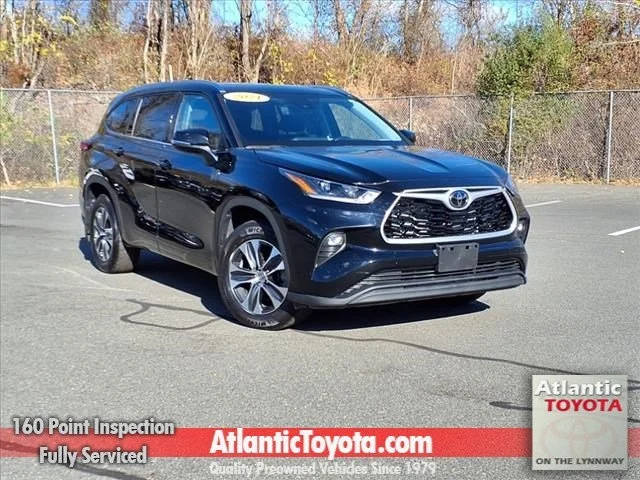 2021 Toyota Highlander XLE AWD photo