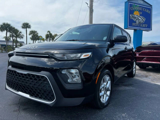2022 Kia Soul LX FWD photo