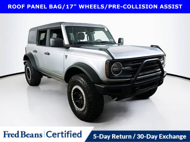 2021 Ford Bronco 4 Door Base 4WD photo