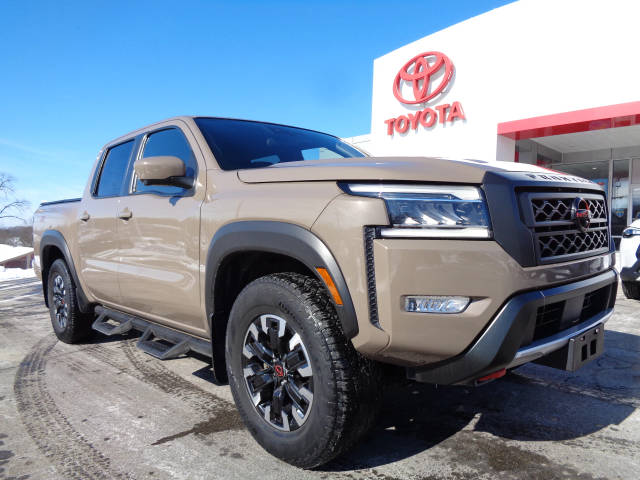 2022 Nissan Frontier PRO-4X 4WD photo