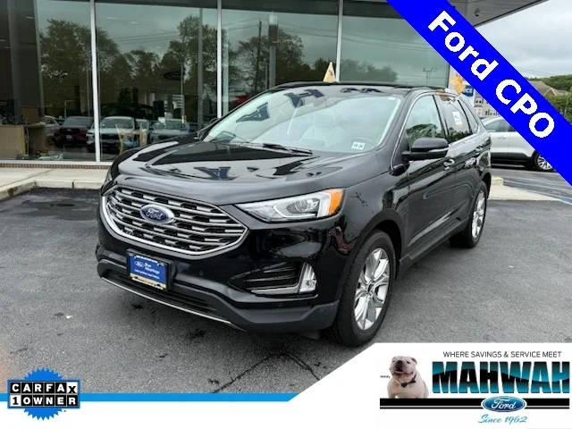 2021 Ford Edge Titanium AWD photo