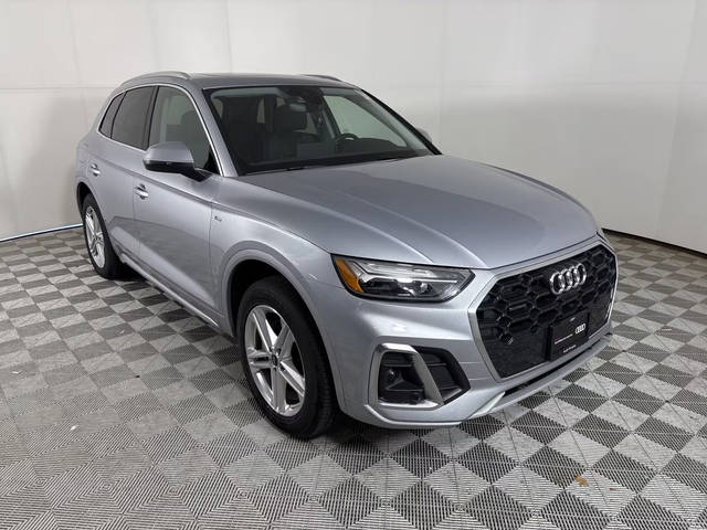 2022 Audi Q5 S line Premium Plus AWD photo