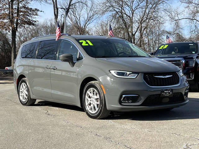 2021 Chrysler Pacifica Minivan Touring L FWD photo