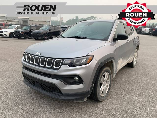 2022 Jeep Compass Latitude 4WD photo