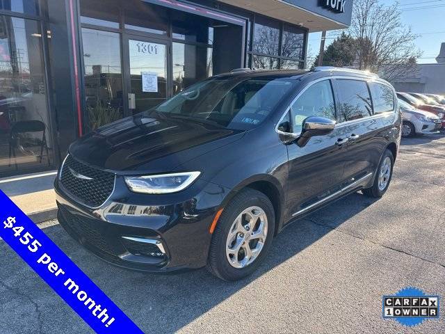 2021 Chrysler Pacifica Minivan Limited AWD photo