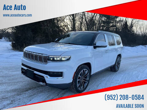 2022 Jeep Grand Wagoneer Series III 4WD photo