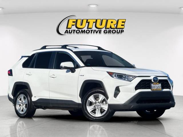 2021 Toyota RAV4 Hybrid XLE AWD photo
