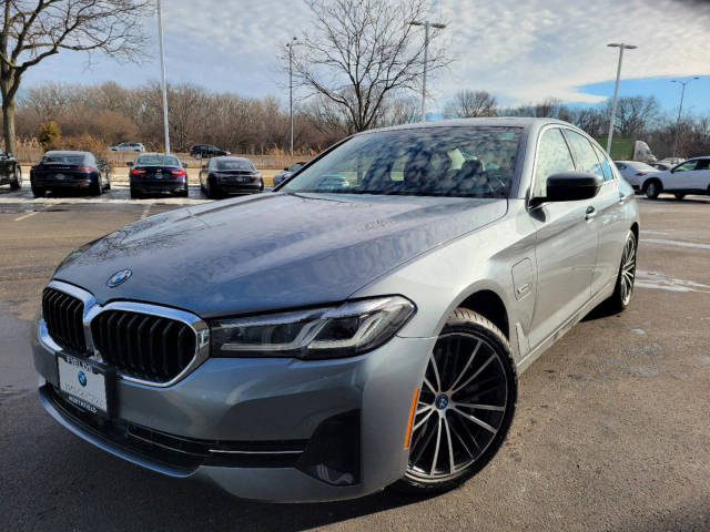 2022 BMW 5 Series 530e xDrive AWD photo