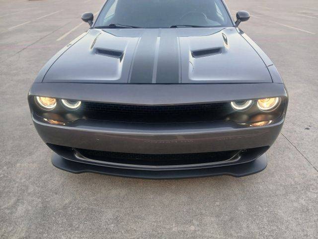 2021 Dodge Challenger SXT RWD photo