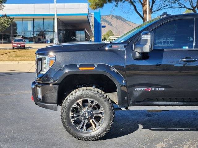 2022 GMC Sierra 2500HD AT4 4WD photo