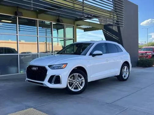 2022 Audi Q5 S line Premium AWD photo