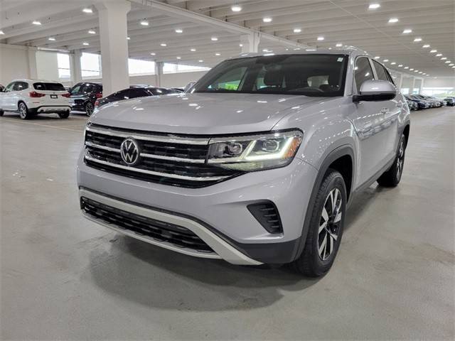 2022 Volkswagen Atlas Cross Sport 2.0T SE AWD photo