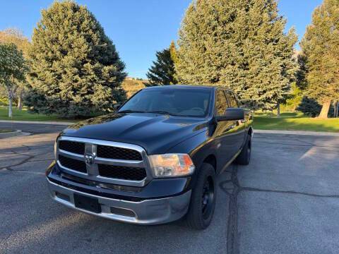 2017 Ram 1500 SLT 4WD photo