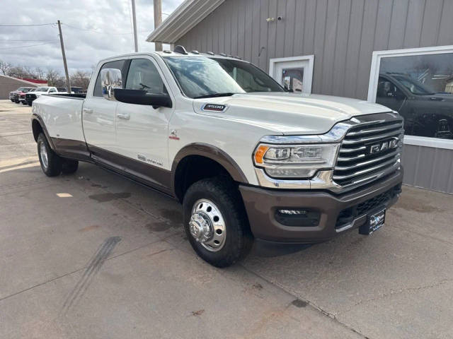 2022 Ram 3500 Longhorn 4WD photo