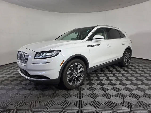 2021 Lincoln Nautilus Reserve AWD photo
