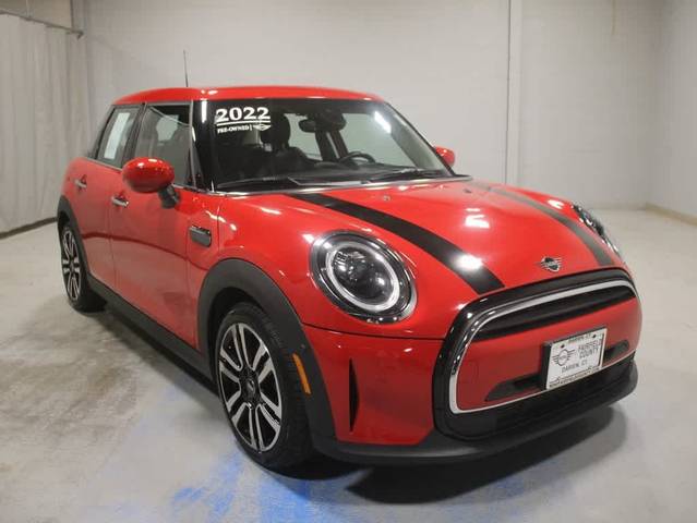 2022 MINI Hardtop 4 Door Cooper FWD photo