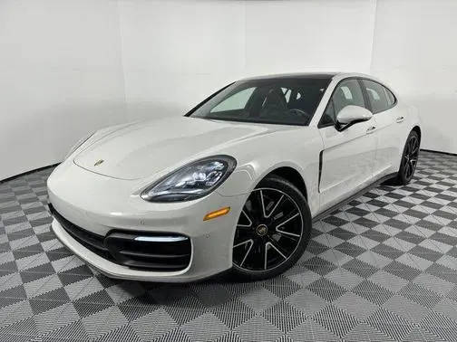 2022 Porsche Panamera 4S AWD photo