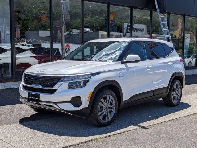 2022 Kia Seltos LX AWD photo
