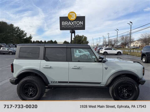 2021 Ford Bronco 4 Door First Edition 4WD photo