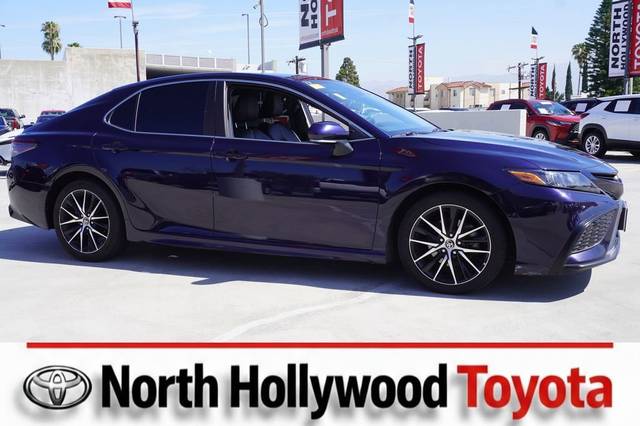 2022 Toyota Camry SE FWD photo