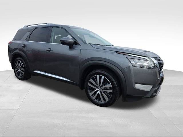 2022 Nissan Pathfinder Platinum 4WD photo