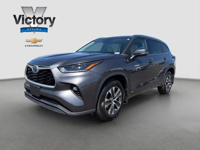 2021 Toyota Highlander Hybrid XLE AWD photo