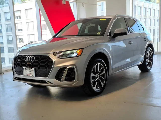 2022 Audi Q5 S line Premium Plus AWD photo