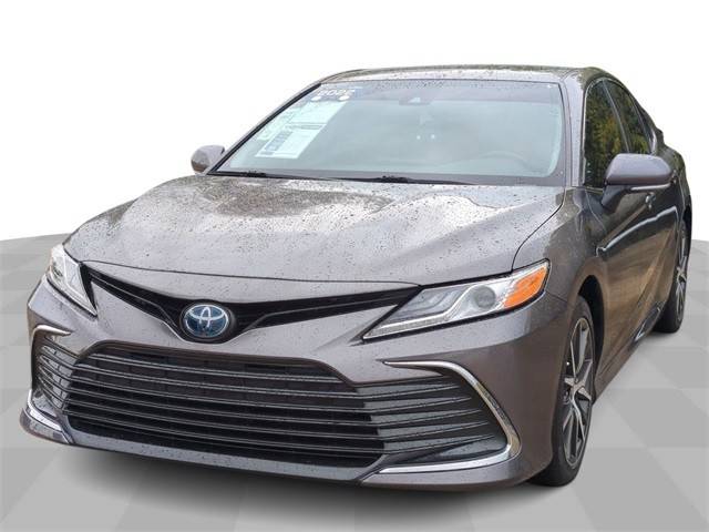 2022 Toyota Camry Hybrid XLE FWD photo