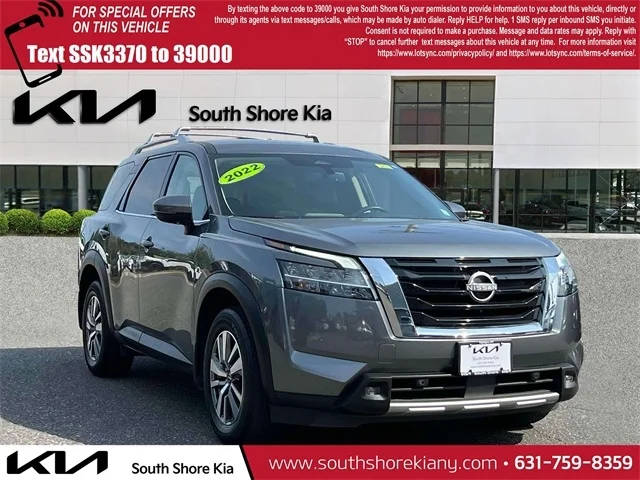 2022 Nissan Pathfinder SL 4WD photo