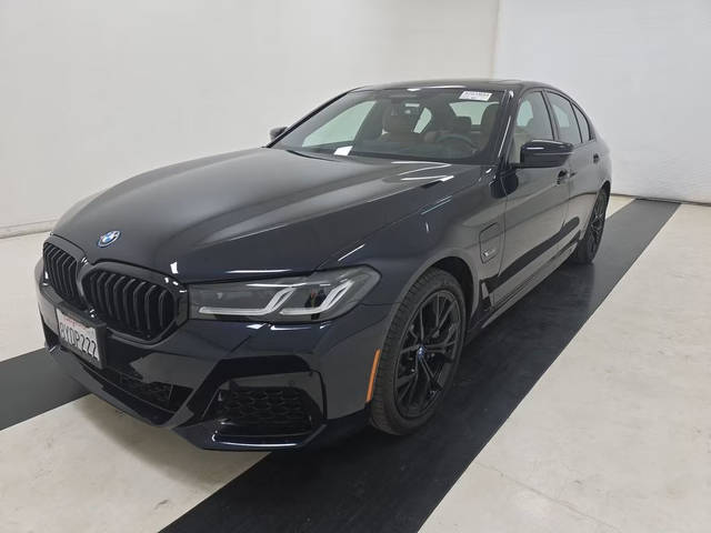 2022 BMW 5 Series 530e RWD photo