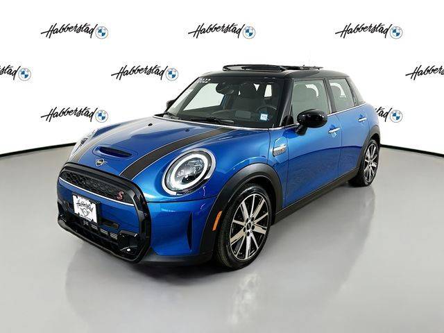 2022 MINI Hardtop 4 Door Cooper S FWD photo