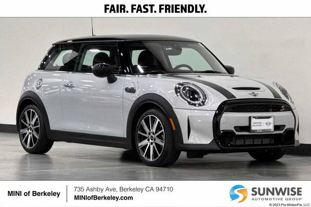 2022 MINI Hardtop 2 Door Cooper S FWD photo