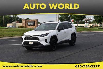 2021 Toyota RAV4 LE AWD photo