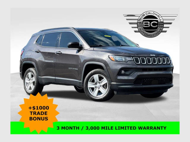 2022 Jeep Compass Latitude 4WD photo