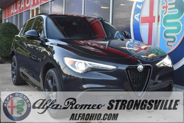 2022 Alfa Romeo Stelvio Veloce AWD photo