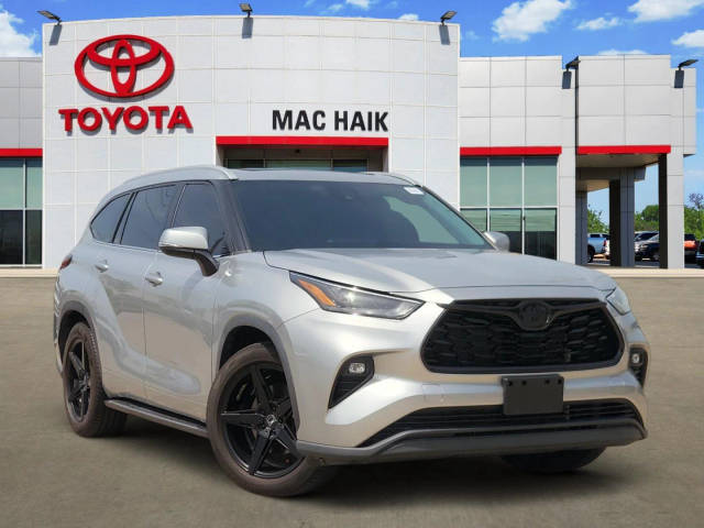 2022 Toyota Highlander XLE FWD photo