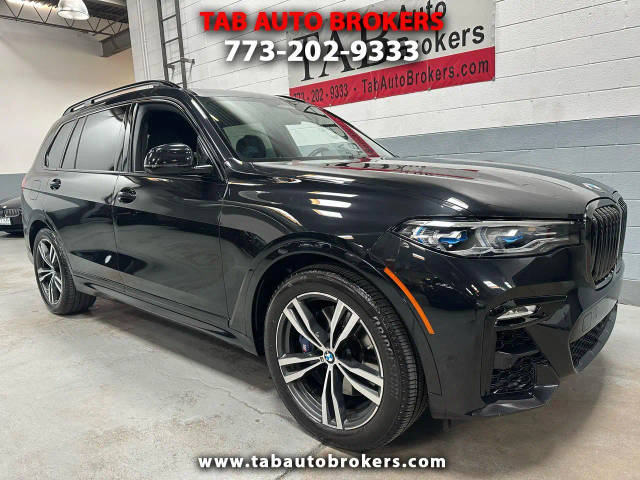 2022 BMW X7 M50i AWD photo