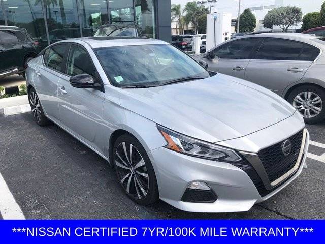 2021 Nissan Altima 2.0 SR FWD photo