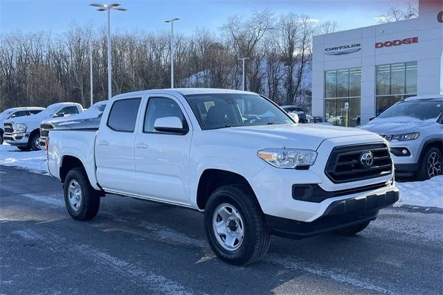 2022 Toyota Tacoma SR 4WD photo