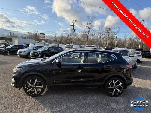 2021 Nissan Rogue Sport SL AWD photo