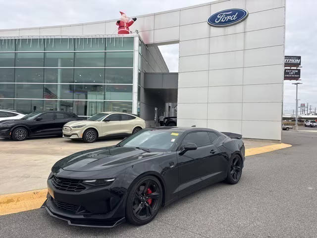 2022 Chevrolet Camaro LT1 RWD photo