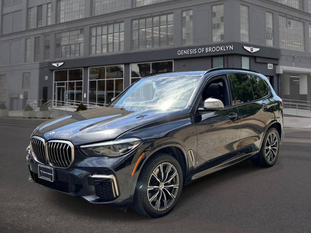2022 BMW X5 M50i AWD photo