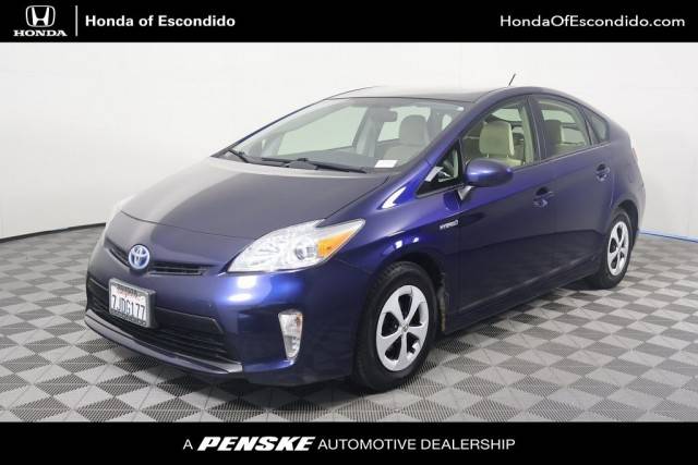 2015 Toyota Prius Three FWD photo