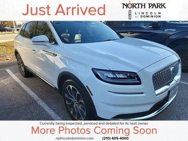 2021 Lincoln Nautilus Reserve FWD photo