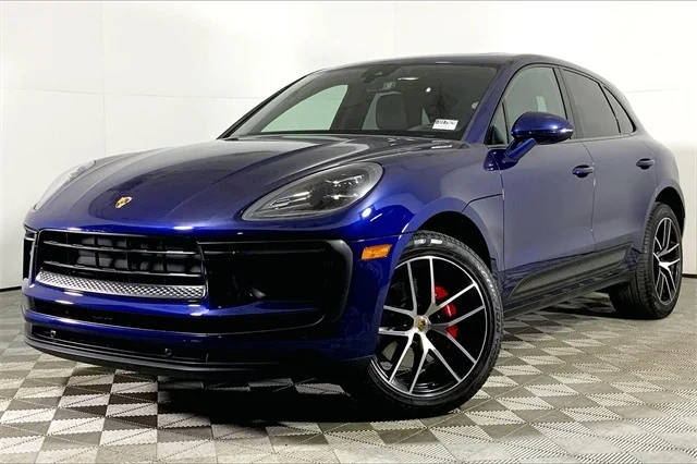 2022 Porsche Macan S AWD photo