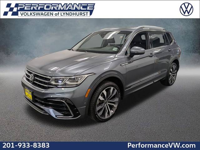 2022 Volkswagen Tiguan SEL R-Line AWD photo